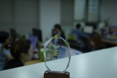 阿布扎比公司年審全指南：流程、核心價值全解析